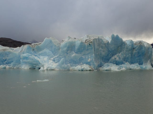 The old blue ice of Grey Glacier